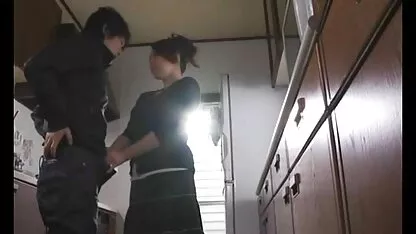 Penari telanjang lokal video xxx artis jepang di club stripper siap untuk pinjaman.