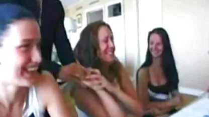 Buzz blowjob. bokep xxx jepang com