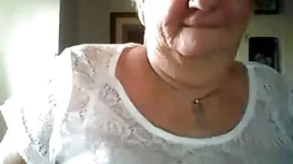 Dia vidio sex porn jepang tersentak jauh dari Zach langsung ke video.