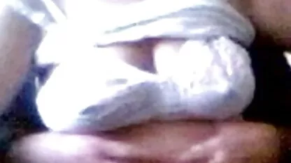 Menjilati video porno jepang mp4 orgasme tubuh India yang indah.