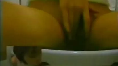 Dewasa asian video xxx perawan jepang mainan.